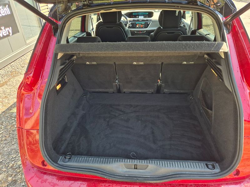 Citroën C4 Picasso 1.2 96kW Manuál, SHINE výbava - fotka 24 z 26