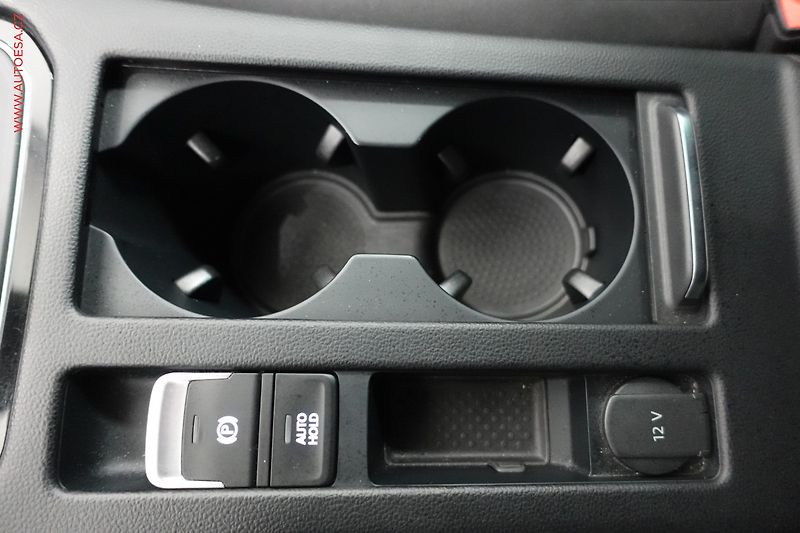 Volkswagen Passat (2020) 2.0TDi, DSG, LED, navi - fotka 19 z 22
