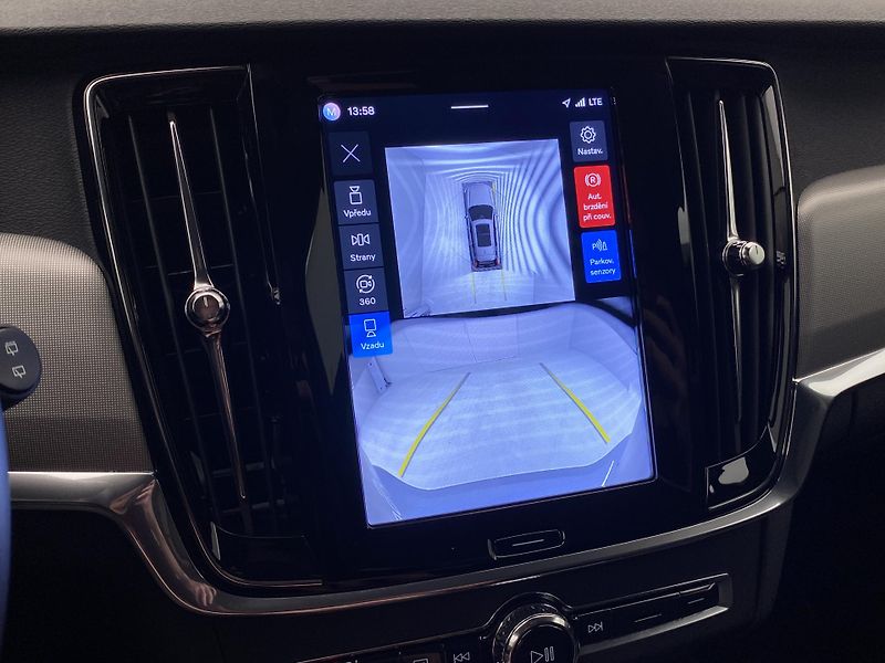 Volvo V90 T6 AWD RECHARGE REZERVACE - fotka 56 z 58