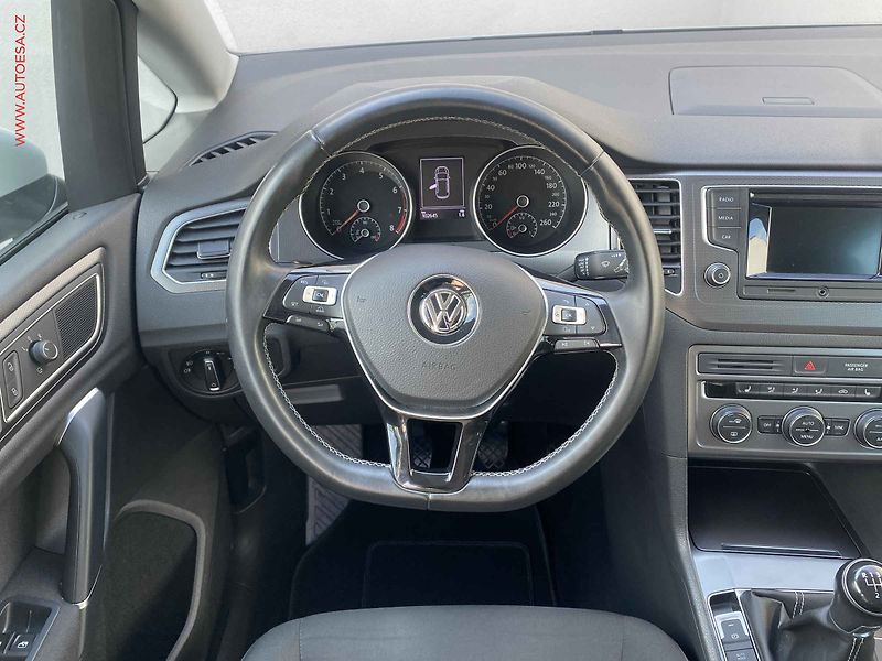 Volkswagen Golf Sportsvan (2015) 1.2 TSi, Lounge, STK6/28 - fotka 11 z 17
