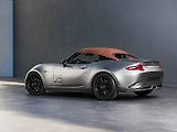 Mazda MX-5 Spyder.