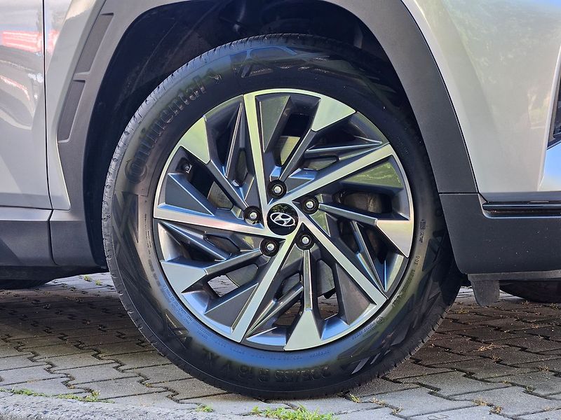 Hyundai Tucson 1.6 T-GDi, Smart 18, 1.maj. - fotka 9 z 35