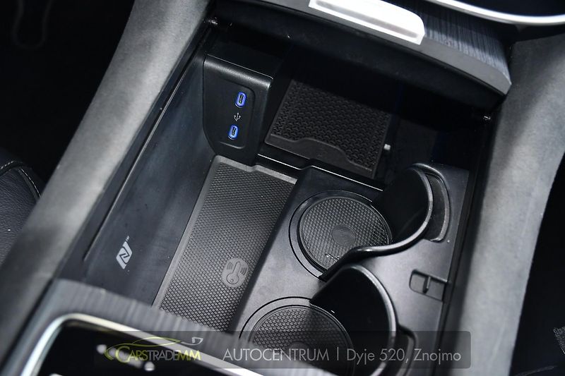 Mercedes-Benz EQS 580 4MATIC AMG 5L-ZÁRUKA  - fotka 42 z 64