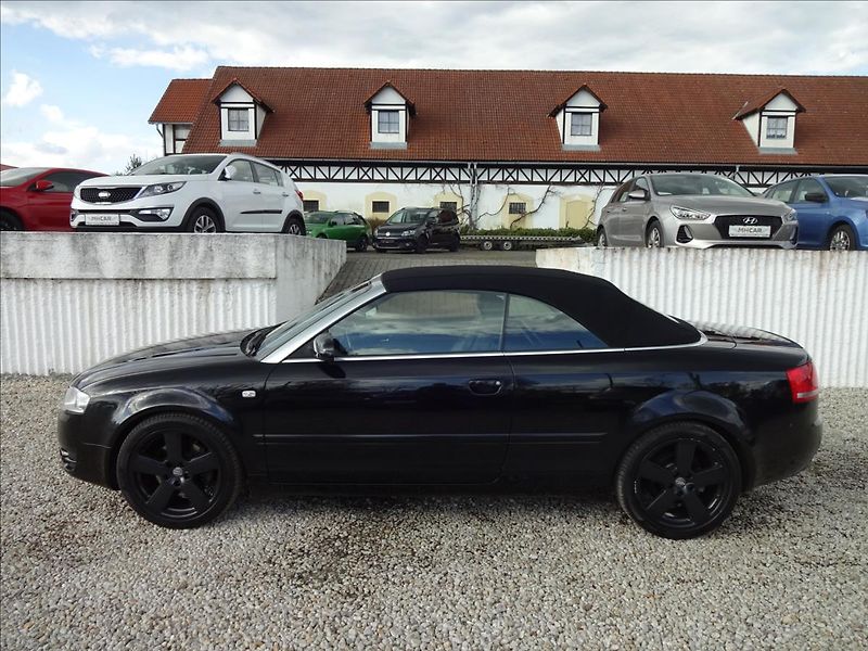 Audi A4 1,8 T CABRIO !AKČNÍ CENA! - fotka 6 z 51
