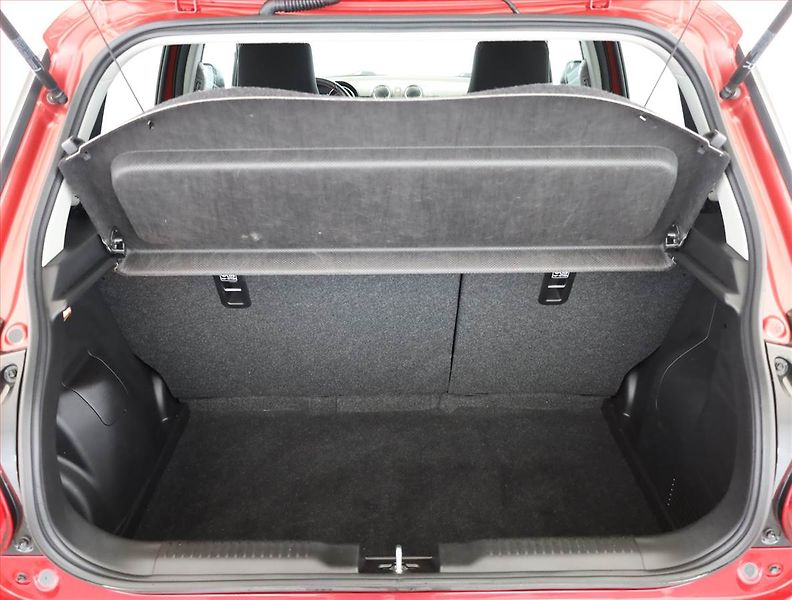 Suzuki Swift (2019) 1.4 BoosterJet Sport - fotka 16 z 17