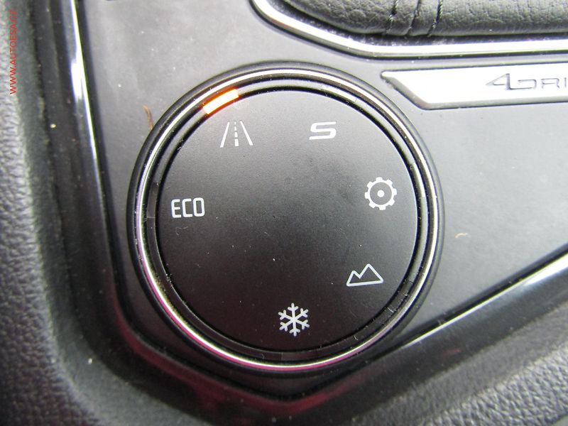 Seat Tarraco (2021) 2.0 TDi 4Drive, 2.maj,ČR, FR - fotka 15 z 25