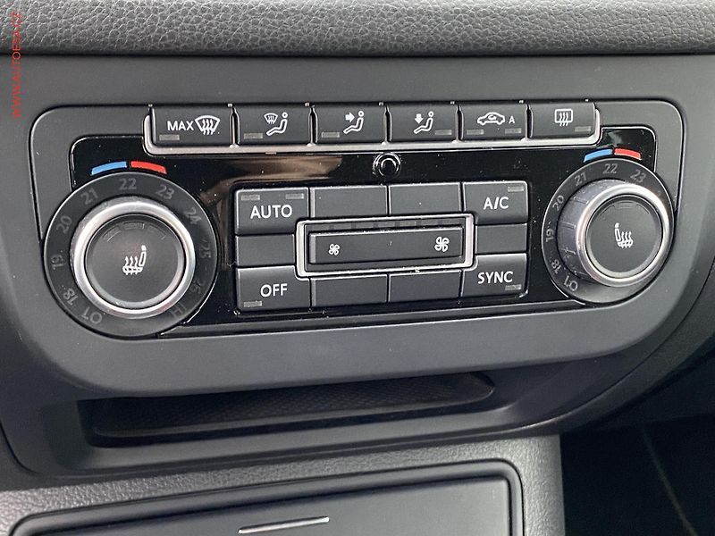 Volkswagen Tiguan (2014) 1.4 TSi, Trendline, navi - fotka 14 z 17