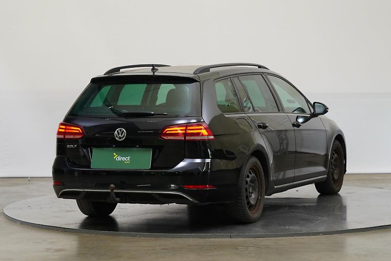 Volkswagen Golf - fotka 3 z 6
