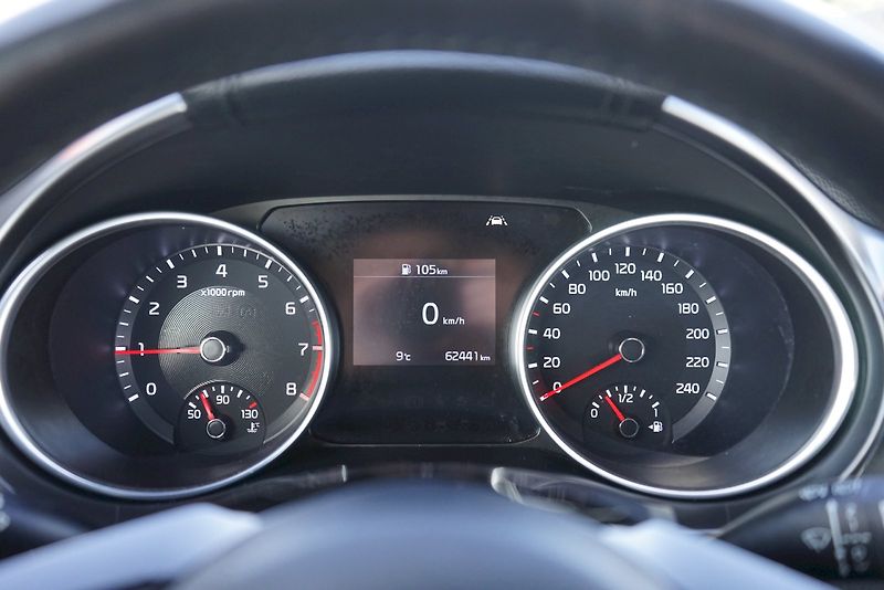 Kia Ceed (2021) T-GDI Spin - fotka 11 z 24