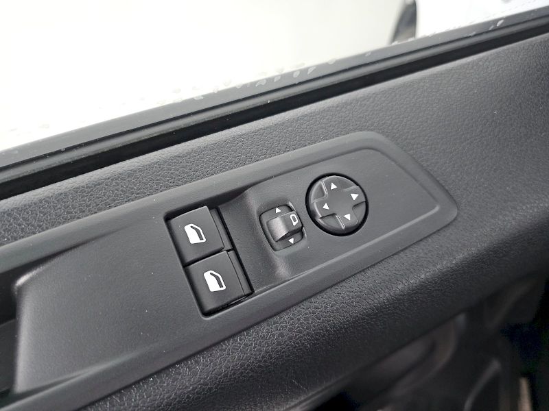 Toyota ProAce Verso (2024) 2.0D 140k L2 Combi 8 míst - fotka 22 z 27