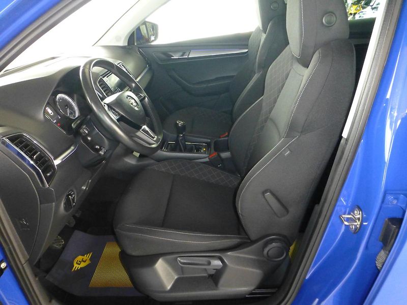 Škoda Karoq (2019) 1,6TDI*PARK.S**ALU***VYHŘ.SED. - fotka 11 z 28