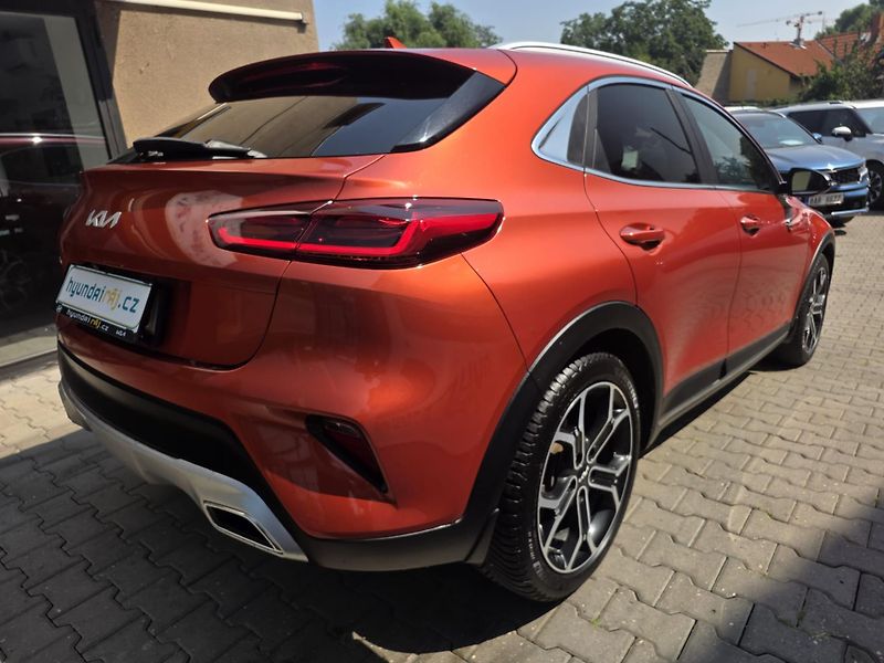 Kia XCeed 1.5-NAVI-KAMERA-V ZÁRUCE - fotka 9 z 24