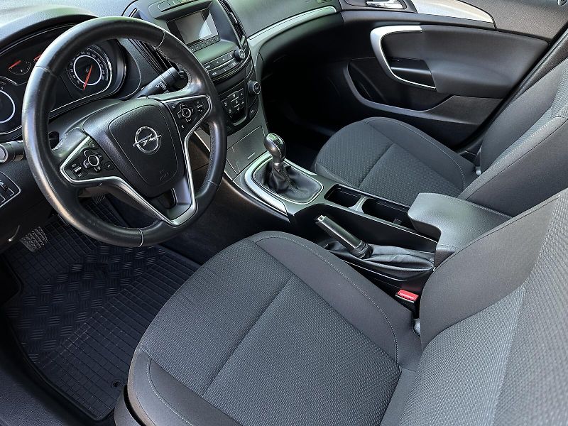 Opel Insignia 2.0CDTi 140PS Bluetooth USB CD - fotka 9 z 31