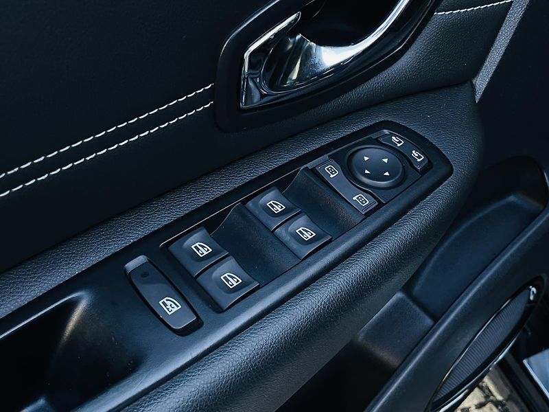 Renault Grand Scénic 1.6dCi MANUÁL KAMERA SERVISKA - fotka 33 z 47