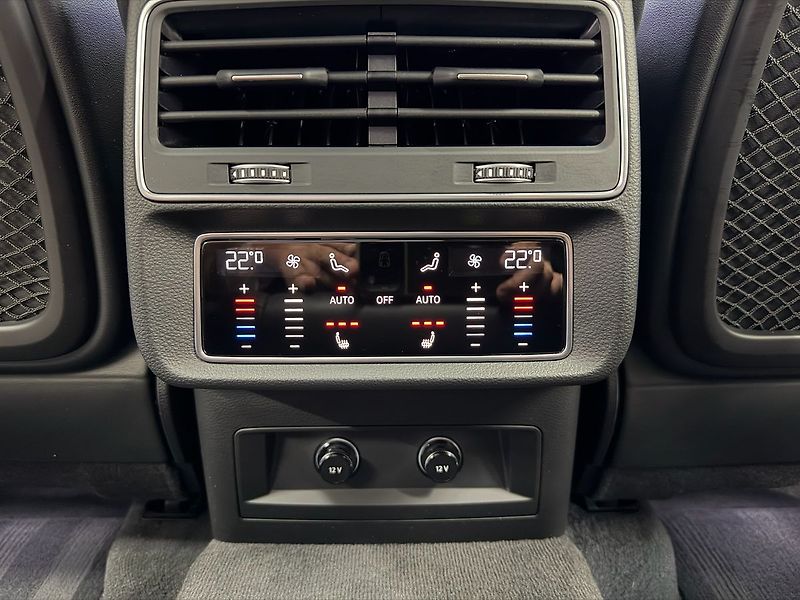 Audi SQ7 TFSI QUATTRO, WEBASTO, MASÁŽE, - fotka 33 z 38