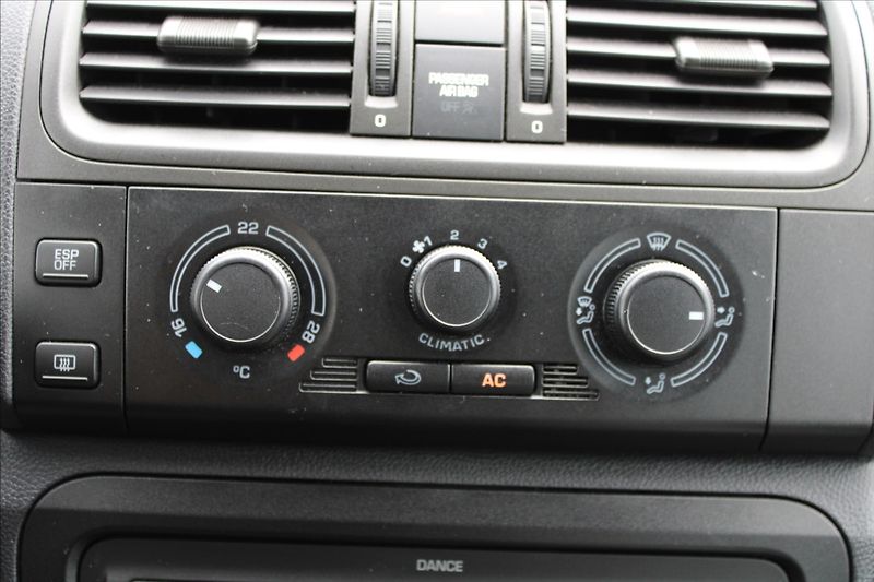Škoda Fabia 1,4 16V  KLIMATIZACE - fotka 11 z 18