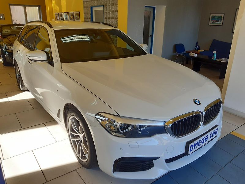 BMW Řada 5 520d XDRIVE M-PAKET - fotka 1 z 32