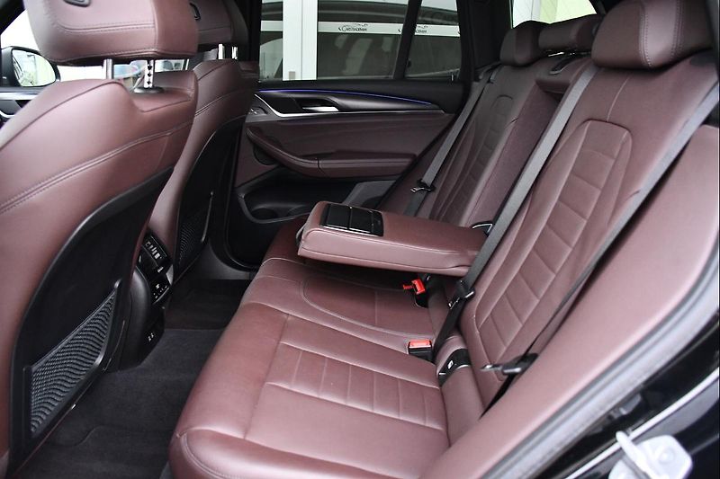 BMW X3 xDrive30d M-SPORT TAŽNÉ 1M ČR - fotka 19 z 43