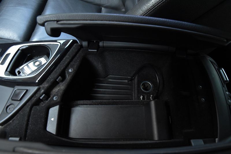 BMW Řada 5 520d M SPORT PAKET, PANORAMA - fotka 32 z 51