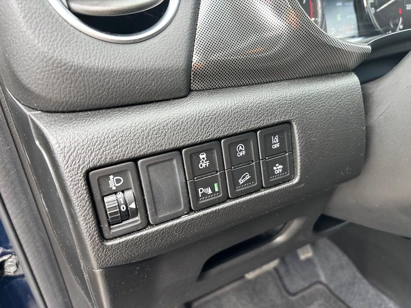 Suzuki Vitara 1,4 BoosterJet Elegance AllGri - fotka 13 z 28
