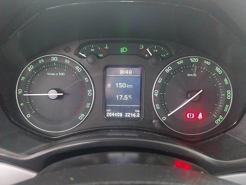 Škoda Octavia (2008) 2.0 TDI, Tempomat - fotka 11 z 15