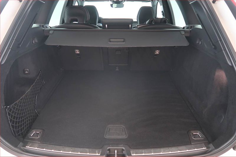 Volvo XC60 (2021) B4 AWD - fotka 14 z 19