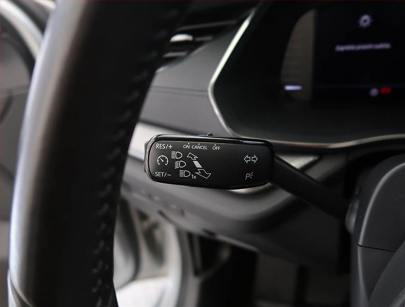 Škoda Octavia (2023) Ambition 2.0 TDI, ČR,1.maj - fotka 21 z 24