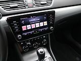 Škoda Superb 2,0 TSI DSG CZ Style 1.Maj DPH - náhled 21