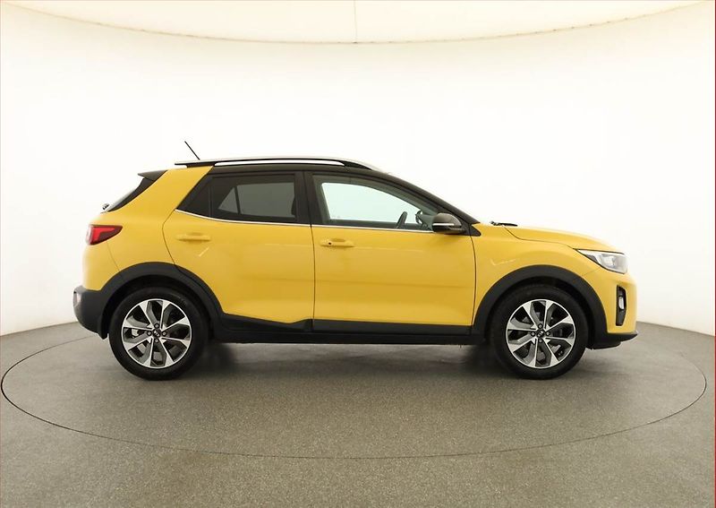 Kia Stonic (2018) 1.4 CVVT, Serv.kniha, Navi - fotka 6 z 17