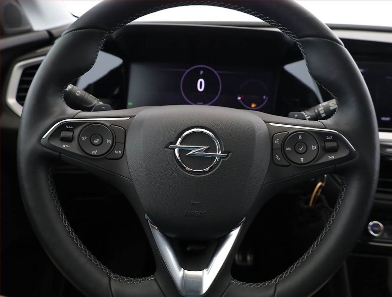 Opel Grandland X (2023) 1.2 Turbo - fotka 8 z 21