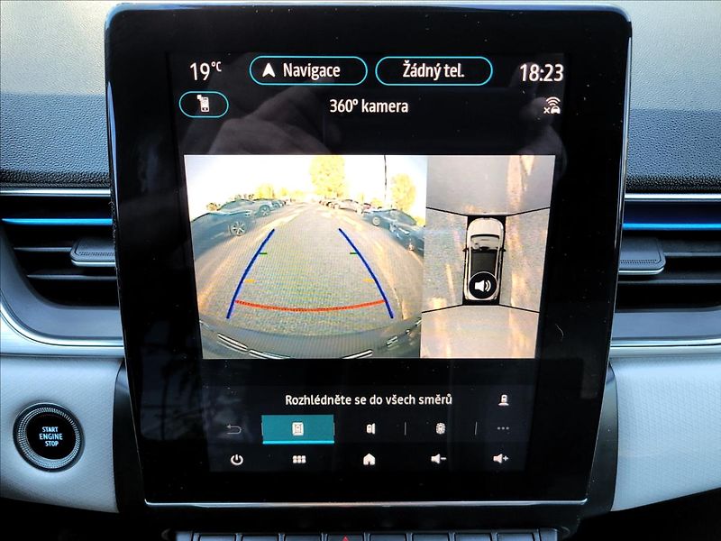 Renault Captur 1,6 E-Tech PHEV Intense - fotka 23 z 49
