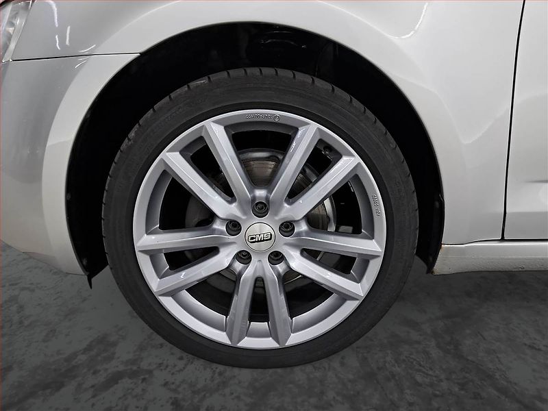 Škoda Octavia (2013) 1.6 TDI, Tempomat - fotka 14 z 15