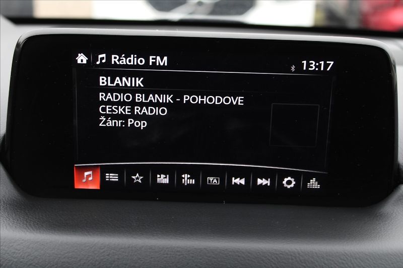 Mazda CX-5 2,5 i  1MAJ,A/T,4x4,REVOLUTION - fotka 11 z 47