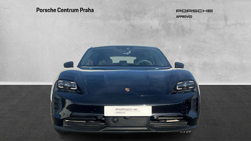 Porsche Taycan GTS - fotka 2 z 30