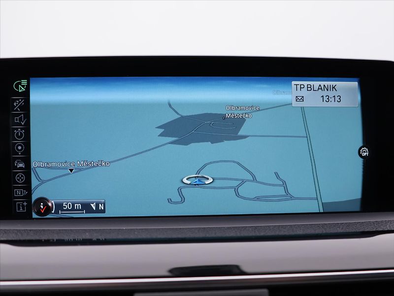 BMW Řada 3 2,0 320d xDrive 140kW Sport - fotka 18 z 29