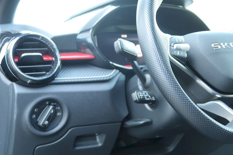 Škoda Fabia (2025) MC 1.0 TSI 85 DSG - fotka 14 z 28