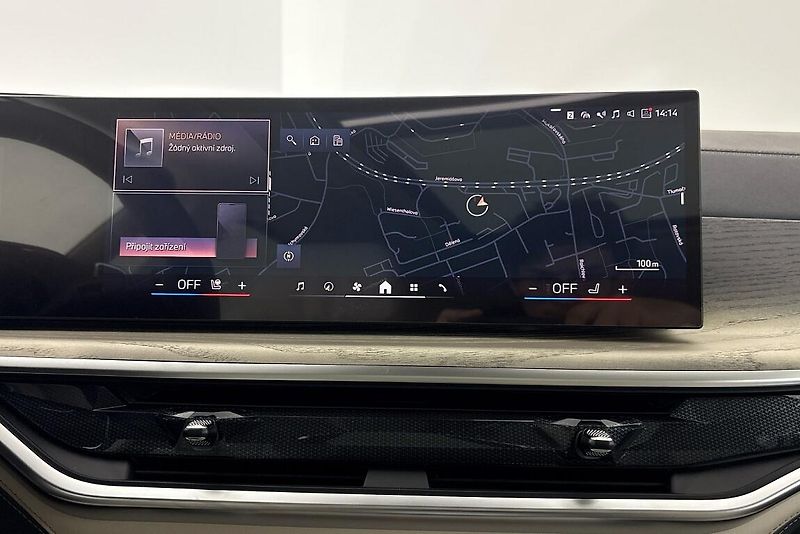 BMW X7 xDrive40d - fotka 20 z 27
