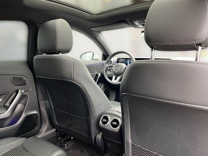 Mercedes-Benz CLA Třída 250 e kupé - fotka 18 z 18