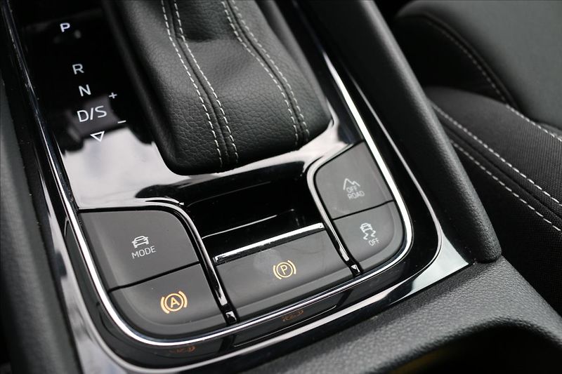 Škoda Karoq 2,0 Sportline,4x4, Automat - fotka 26 z 42