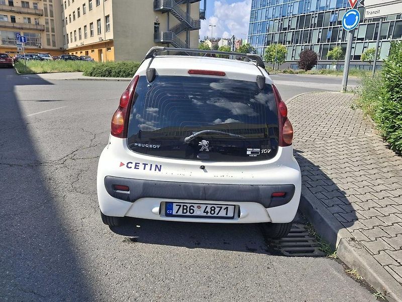 Peugeot 107 1,0 7B64871 - fotka 5 z 17