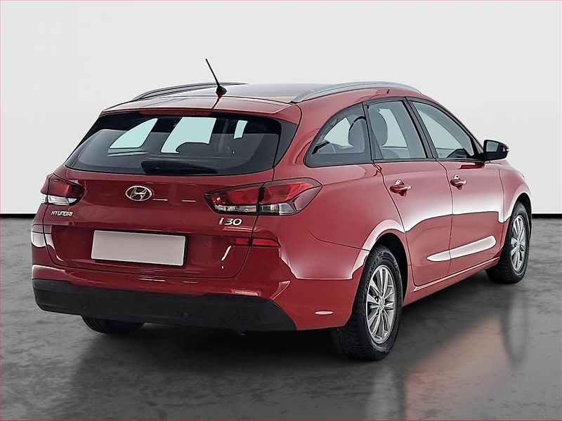 Hyundai i30 (2018) Comfort 1.4 T-GDI, Serv.kniha - fotka 5 z 16