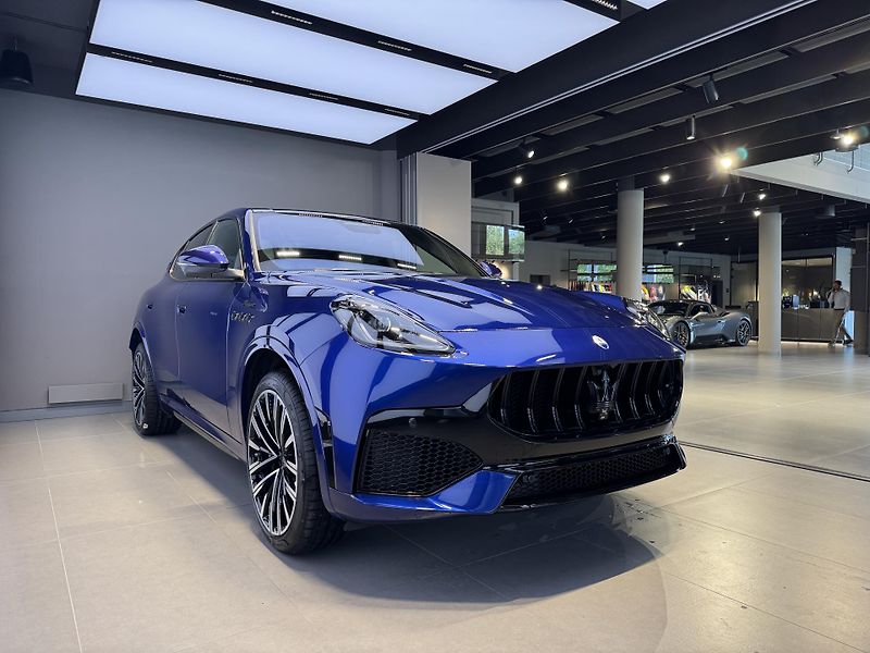Maserati Grecale (2026) Modena 330HP  - fotka 3 z 20