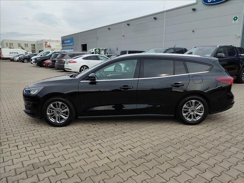 Ford Focus 1,5 EcoBlue 85kW TitaniumX AUT - fotka 2 z 41