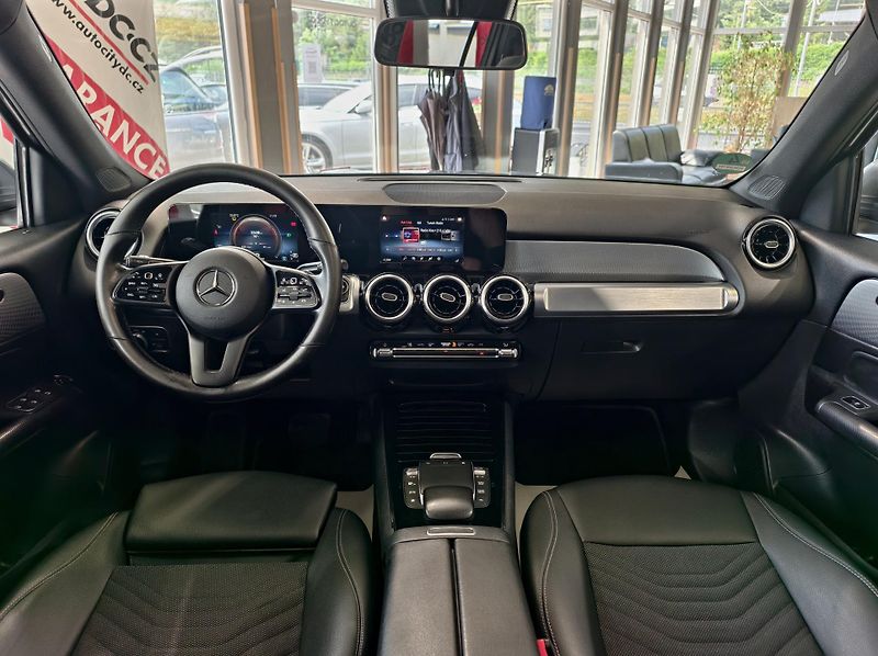 Mercedes-Benz GLB 220 d 140kW, A/T, 7 MÍST, DPH  - fotka 9 z 27