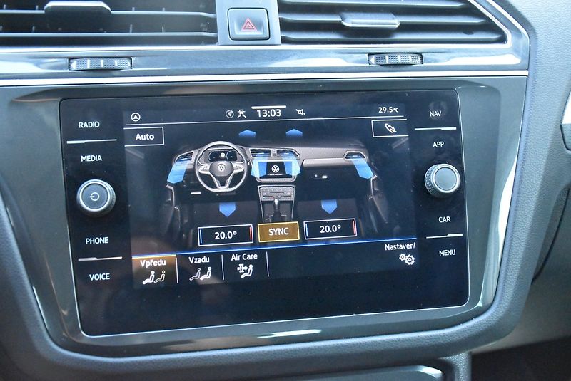 Volkswagen Tiguan (2020) LIFE 1.5 TSI 110 KW 7DSG - fotka 21 z 33