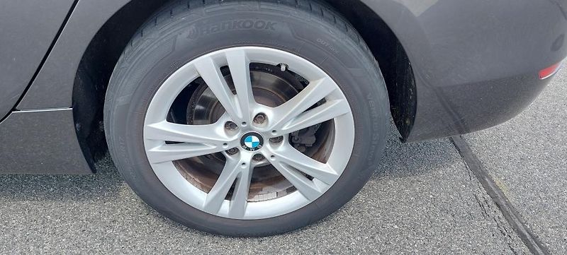 BMW Řada 2 (2021) 216d Gran Tourer - fotka 16 z 19