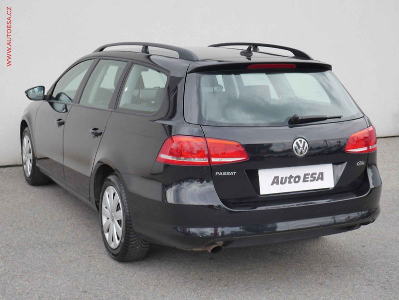 Volkswagen Passat (2011) 1.4TSi, AC, tempo, navi - fotka 6 z 13
