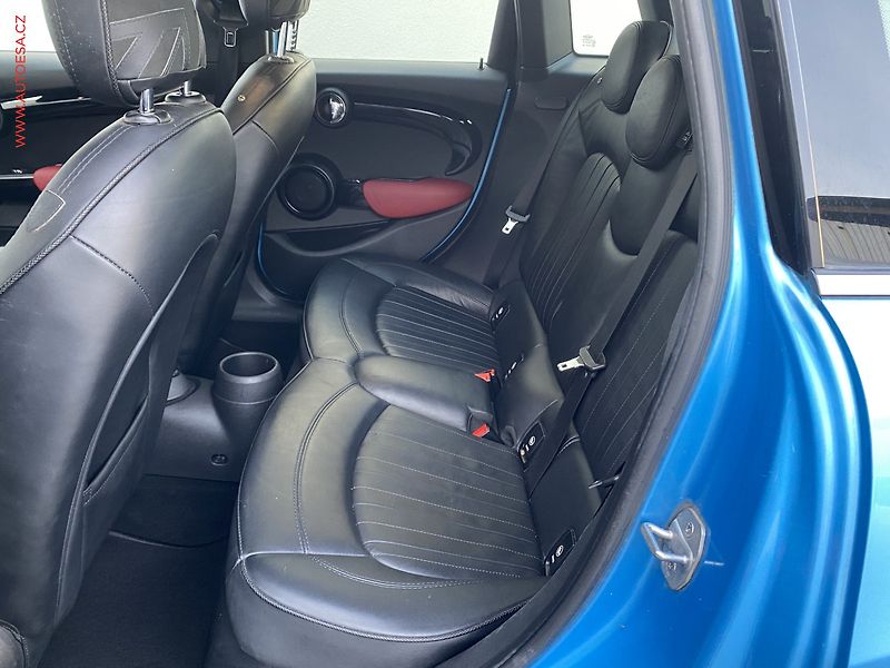 Mini Cooper S (2016) 2.0i, AT, LED - fotka 10 z 17