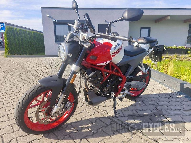 SWM Varez 125 (2024) - fotka 2 z 9