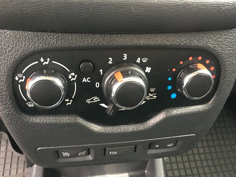 Dacia Lodgy (2015) 1.2 i 85 kW STEPWAY - fotka 10 z 19